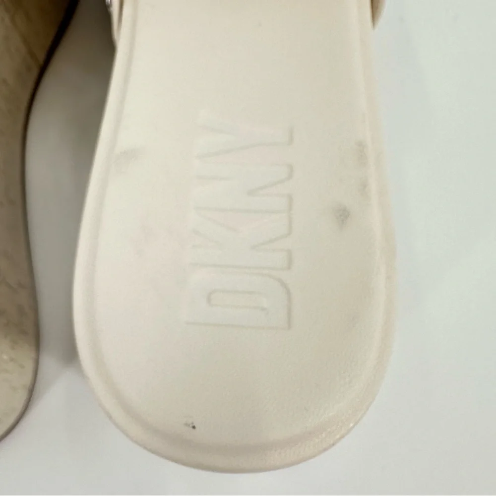 DKNY Alvy Studded Square Toe Platform Wedge Slip On Leather Slides Size 7M